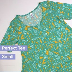 Small LuLaRoe Perfect Tee